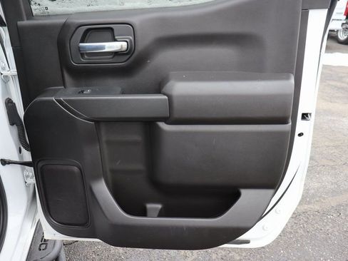 Used 2023 Chevrolet Silverado 1500 Custom image 21