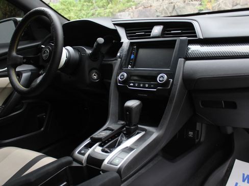 Used 2018 Honda Civic LX image 16