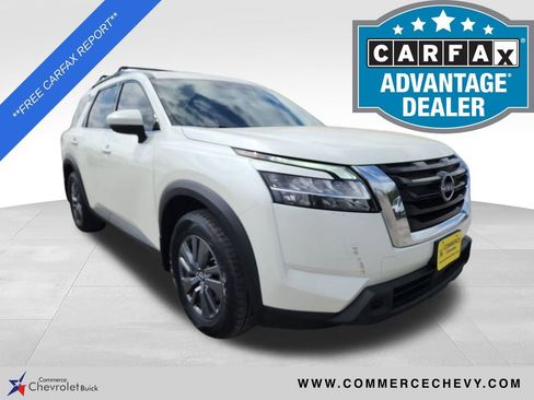 Used 2022 Nissan Pathfinder SV FWD image 1