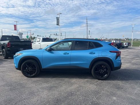 Used 2025 Chevrolet Trax ACTIV w/ Sunroof Package image 6