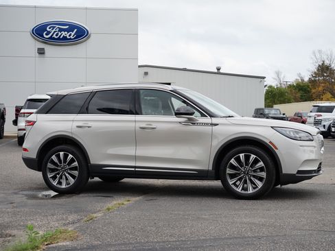 Used 2022 Lincoln Corsair Reserve w/ Elements Package image 2