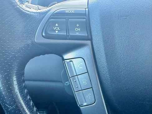 Used 2014 Honda Odyssey Touring Elite image 13