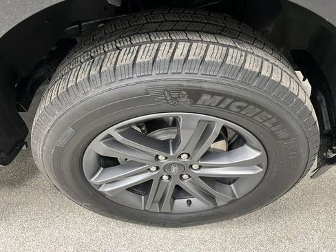 Used 2023 Ford F150 Lariat w/ Equipment Group 502A High image 18