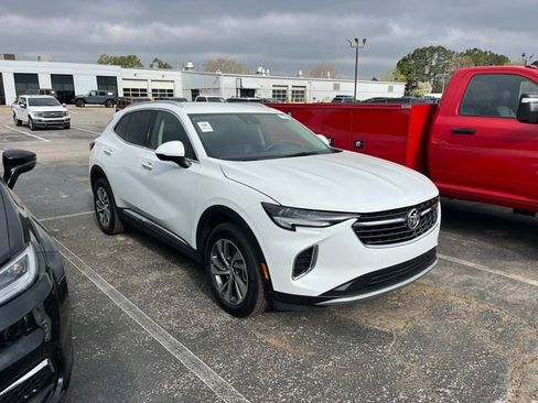 Used 2023 Buick Envision Essence image 2