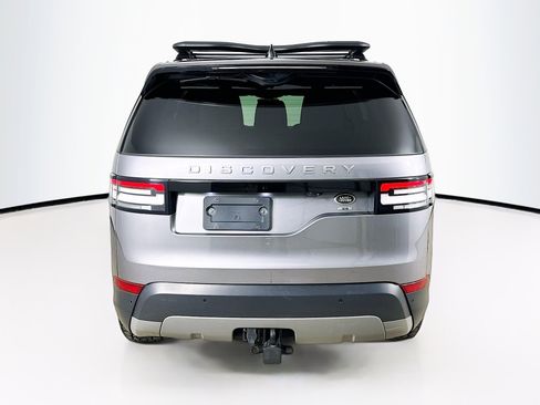 Used 2020 Land Rover Discovery SE image 6