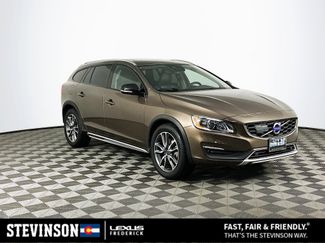 Used 2015 Volvo V60 T5 Cross Country Platinum video 1