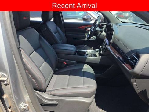 Used 2025 Chevrolet Traverse Z71 AWD/4WD image 8