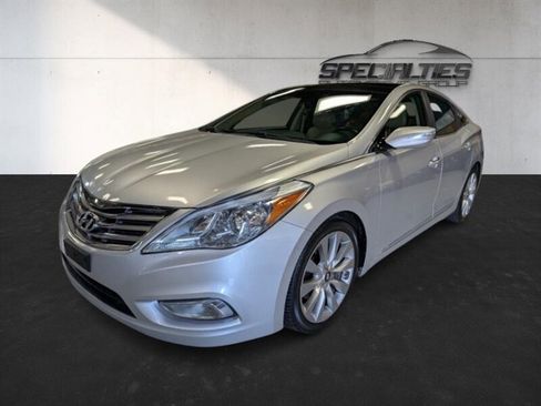 Used 2012 Hyundai Azera w/ Technology Pkg image 5