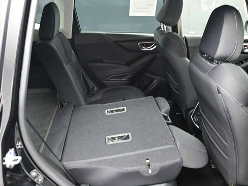 Used 2023 Subaru Forester Premium AWD/4WD image 49