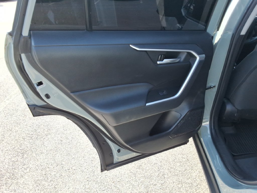Used 2023 Toyota RAV4 XLE w/ Convenience Package FWD image 17