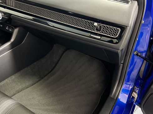 Used 2023 Honda Civic Sport image 35