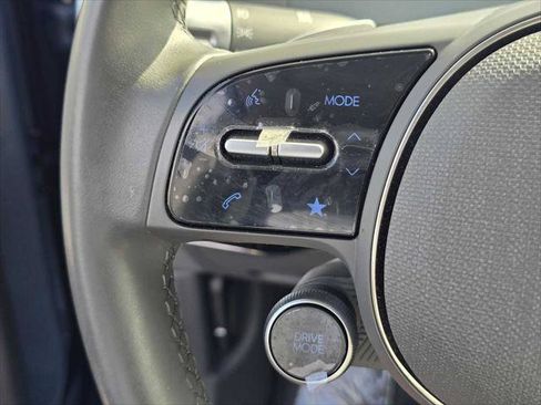 Used 2024 Hyundai Ioniq 5 SE RWD image 32