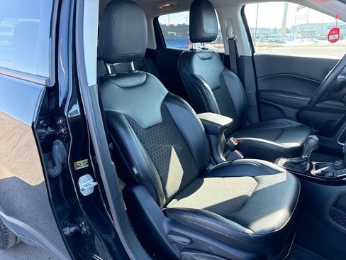 Used 2020 Jeep Compass Latitude image 24