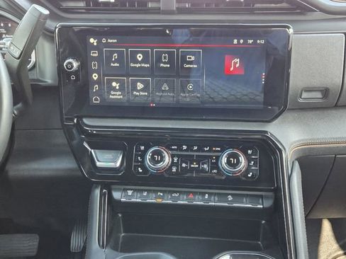Used 2025 GMC Sierra 2500 AT4 w/ AT4 Premium Plus Package AWD/4WD image 16