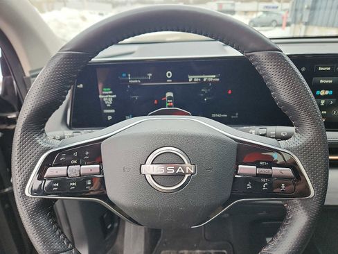 Used 2023 Nissan Ariya FWD image 19