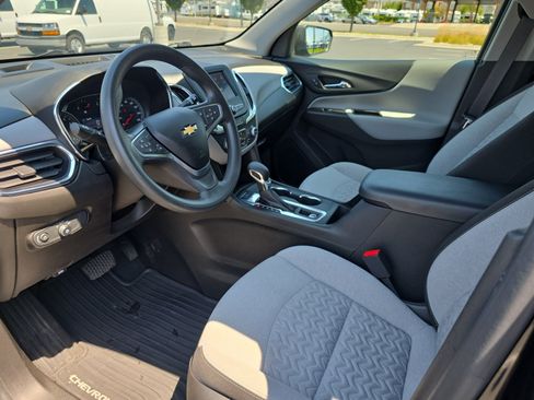 Used 2022 Chevrolet Equinox LS w/ LS Convenience Package AWD/4WD image 10