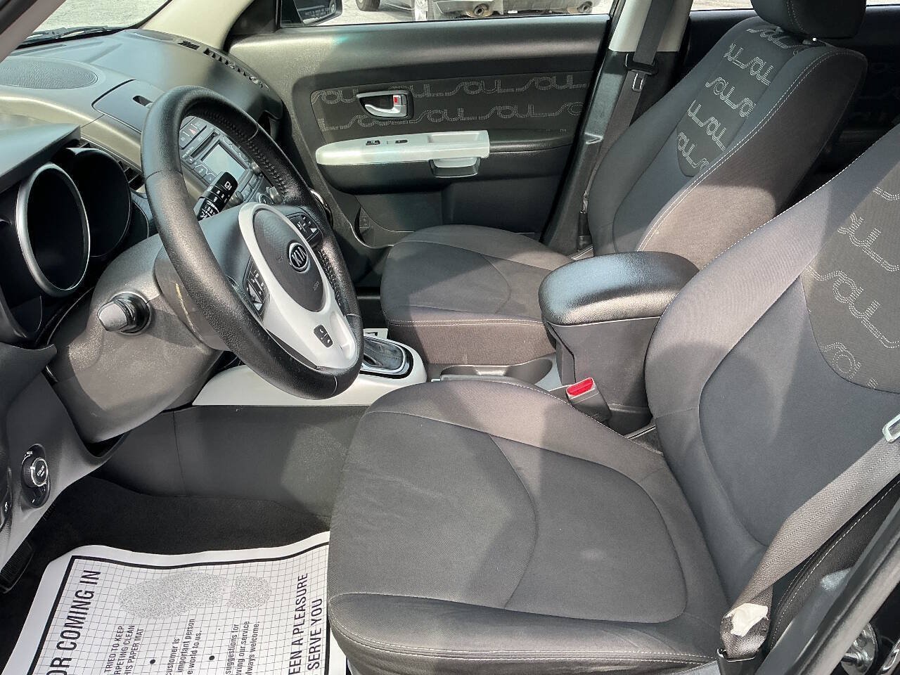 Used 2012 Kia Soul + w/ Audio Pkg FWD image 19