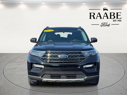 Used 2024 Ford Explorer XLT w/ Equipment Group 202A AWD/4WD image 2