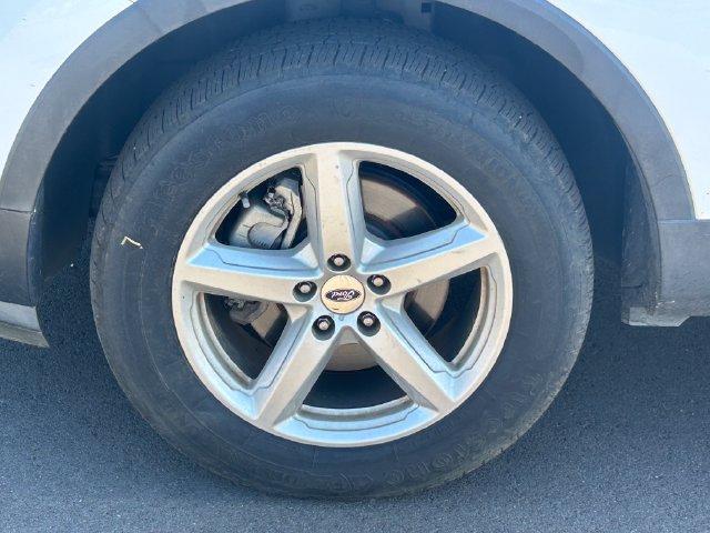 Used 2018 Ford Explorer 4WD w/ Class II Trailer Tow Package image 12