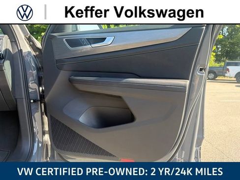 Used 2024 Volkswagen Atlas Cross Sport SE FWD image 34