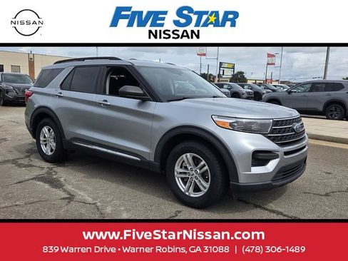 Used 2023 Ford Explorer XLT RWD image 1