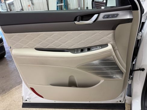 Used 2021 Hyundai Palisade Calligraphy image 15