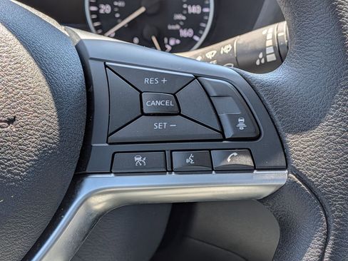 Used 2025 Nissan Sentra SV image 20