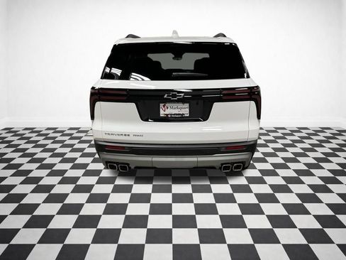 New 2026 Chevrolet Traverse LT w/ Driver Confidence Package image 7