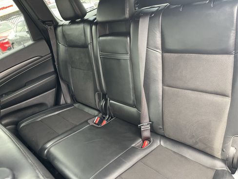 Used 2020 Jeep Grand Cherokee Laredo w/ Laredo X Package image 10