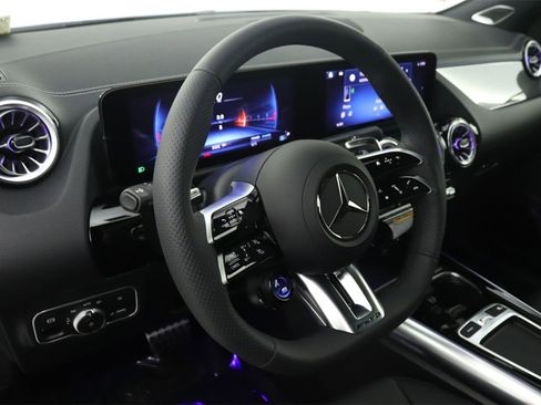 New 2025 Mercedes-Benz GLA 35 AMG 4MATIC image 5