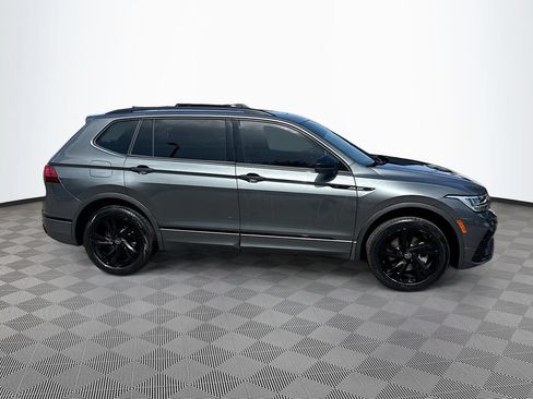 Used 2024 Volkswagen Tiguan SE R-Line AWD/4WD image 5