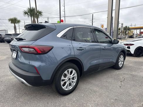 Used 2024 Ford Escape Active image 5