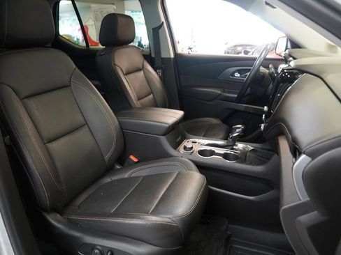 Used 2021 Chevrolet Traverse Premier AWD/4WD image 18