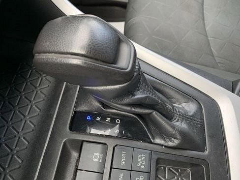 Certified 2021 Toyota RAV4 XLE image 25