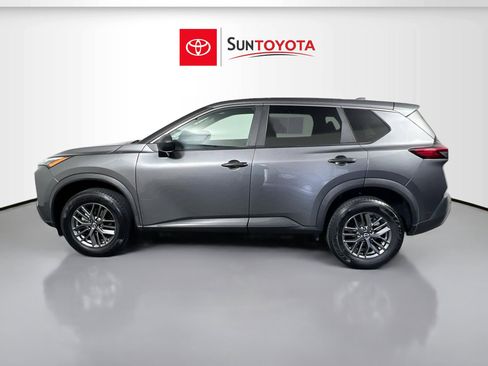 Used 2023 Nissan Rogue S AWD/4WD image 7