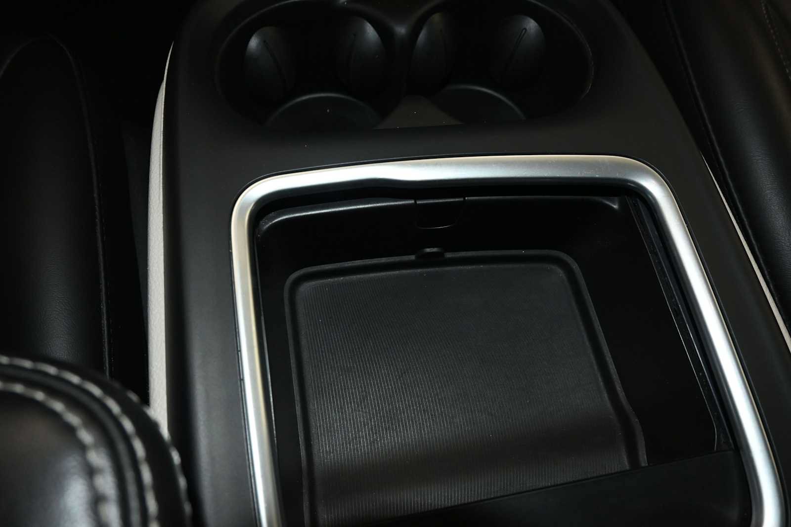 Used 2023 Chrysler Pacifica Touring-L FWD image 17