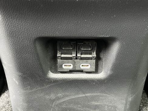 Used 2024 Toyota RAV4 XLE FWD image 18