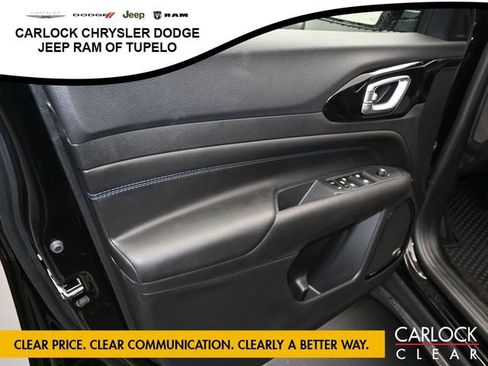 New 2026 Jeep Compass Latitude image 11