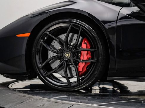 Used 2015 Lamborghini Huracan LP 610-4 AWD/4WD image 96