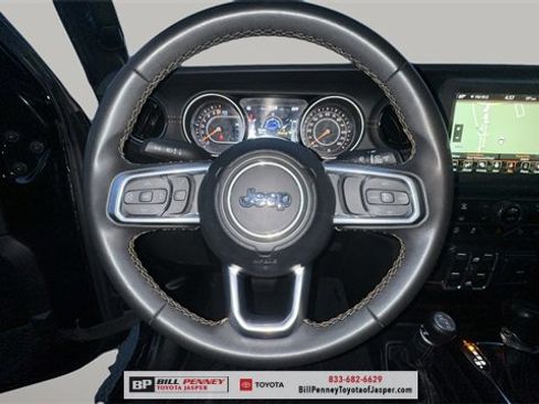 Used 2023 Jeep Gladiator Overland image 17