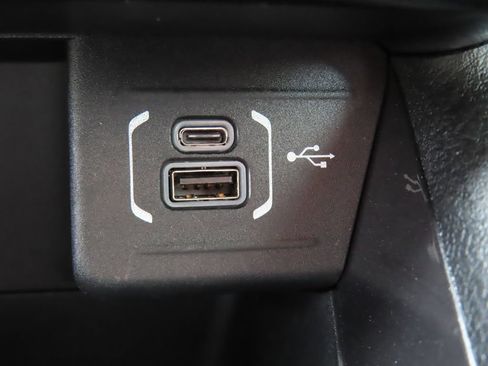 Certified 2023 Jeep Compass Latitude AWD/4WD image 6