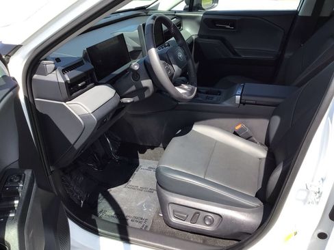 Used 2026 Toyota RAV4 XLE Premium FWD image 9
