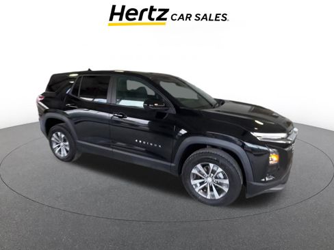 Used 2025 Chevrolet Equinox LT image 1