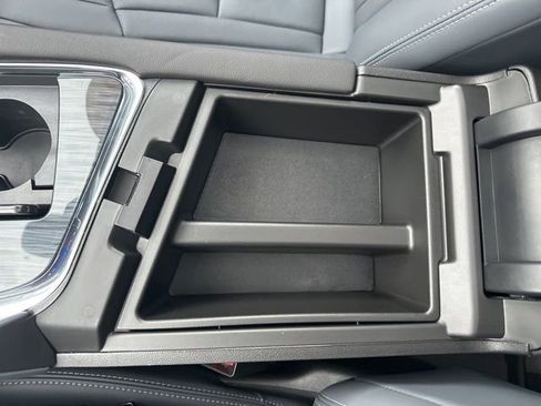 Used 2023 Buick Enclave Premium w/ Experience Buick Package image 28