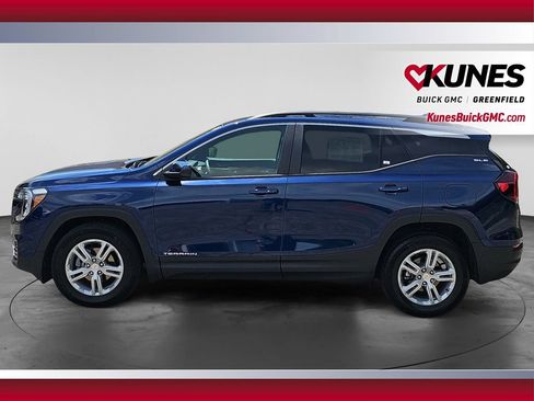 Used 2023 GMC Terrain SLE w/ Driver Convenience Package FWD image 6