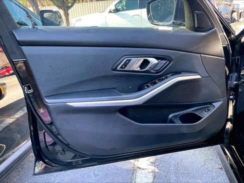Used 2020 BMW 330i xDrive Sedan image 21
