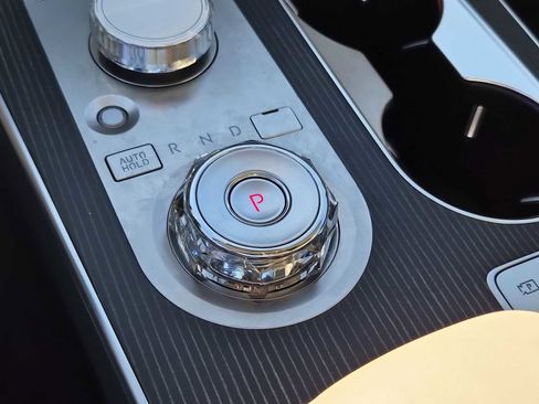 Used 2025 Genesis GV80 3.5T image 25