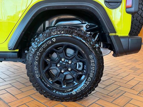 Used 2023 Jeep Wrangler Unlimited w/ Cold Weather Group AWD/4WD image 13