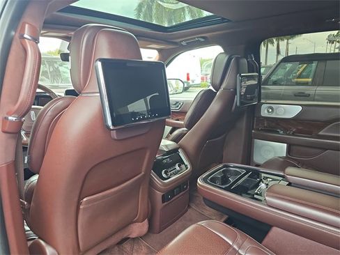 Used 2018 Lincoln Navigator L Black Label image 12