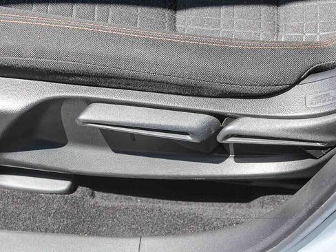 Used 2023 Honda HR-V Sport image 28